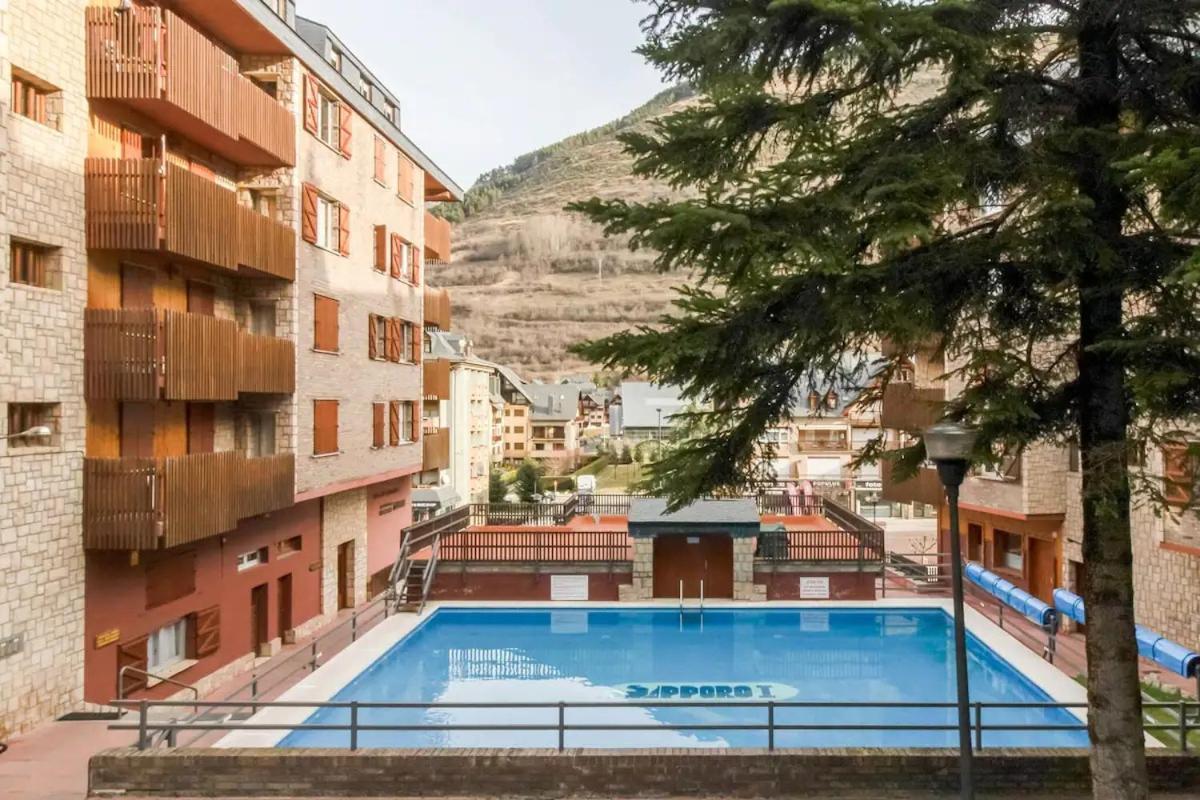 Precioso Atico Duplex En Vielha Para 6 Pax Esterno foto
