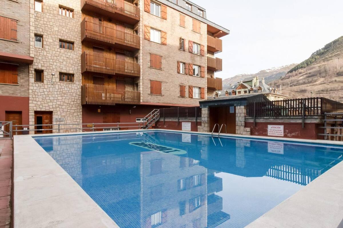 Precioso Atico Duplex En Vielha Para 6 Pax Esterno foto