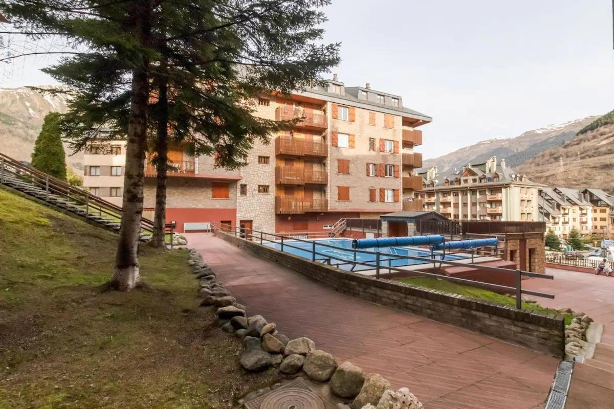 Precioso Atico Duplex En Vielha Para 6 Pax Esterno foto